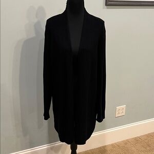 Cyrus Women's Black Cardigan Sweater